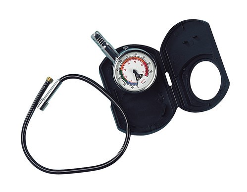 Misura pressione pneumatici